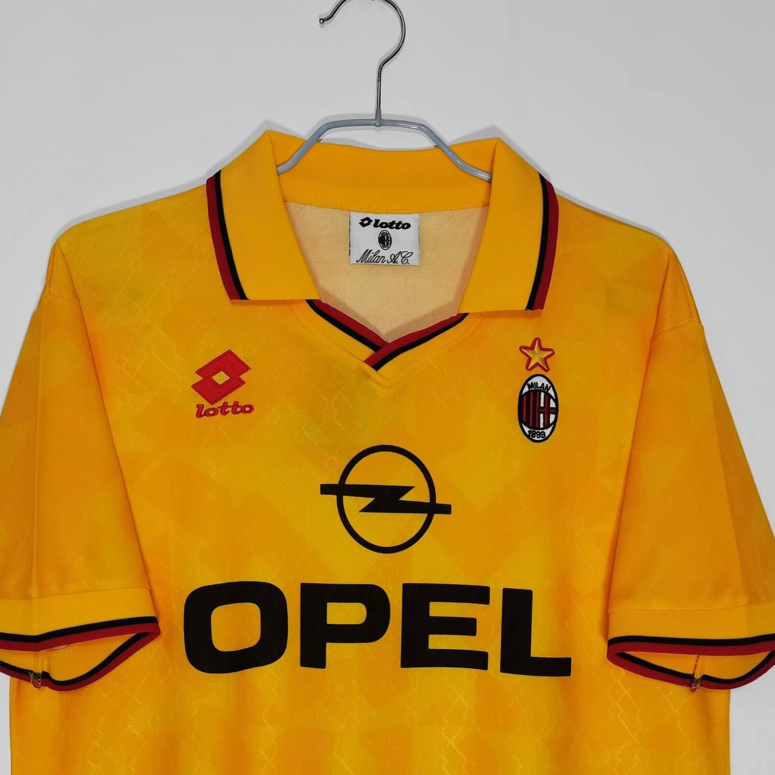 Camiseta de la tercera equipación del AC Milan 1995/96