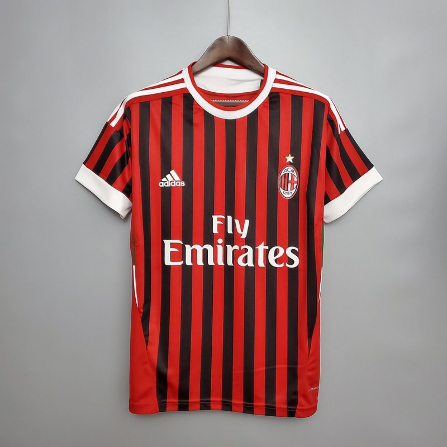 Camiseta local del AC Milan 2011/12