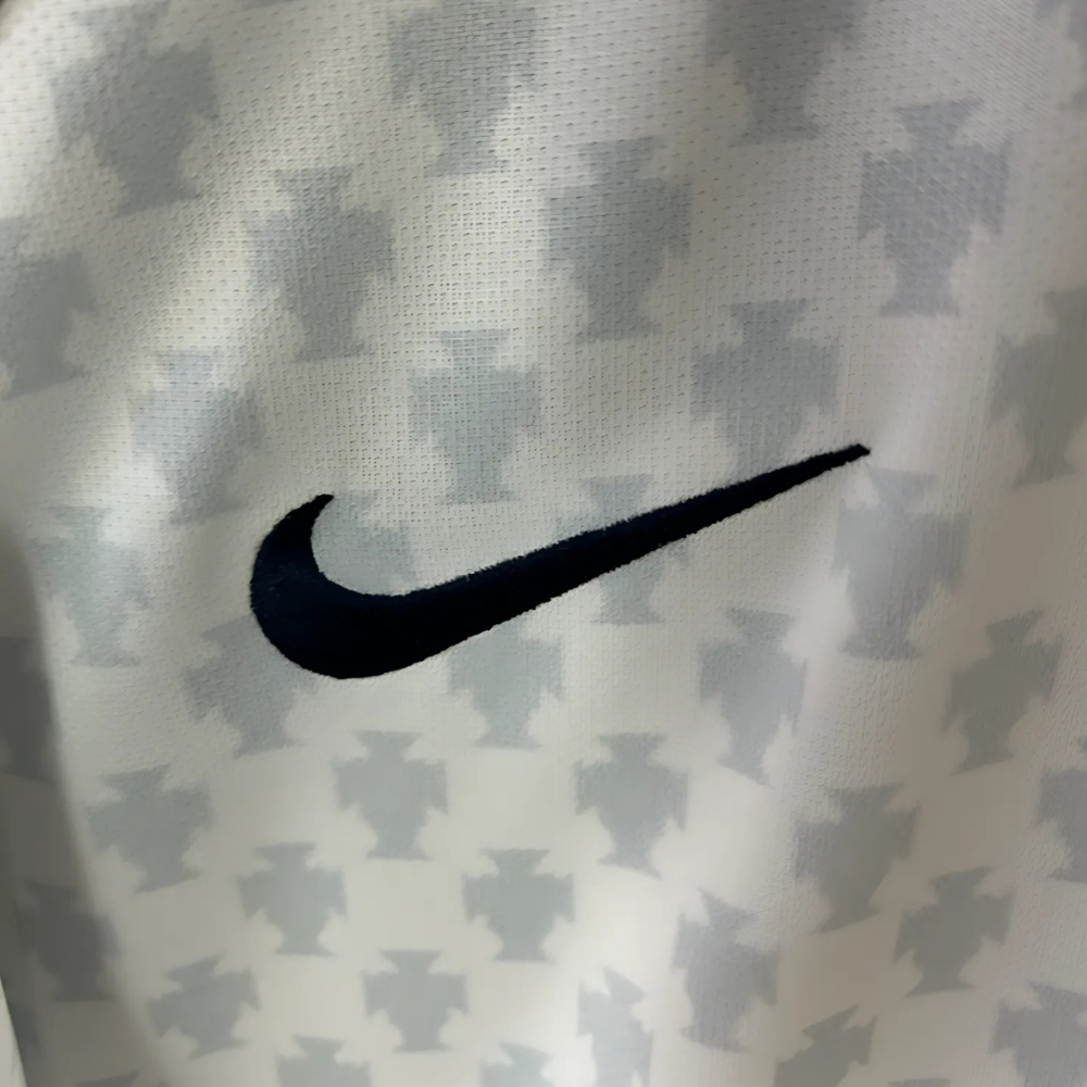 RETRO PORTUGAL AWAY SHIRT 2004