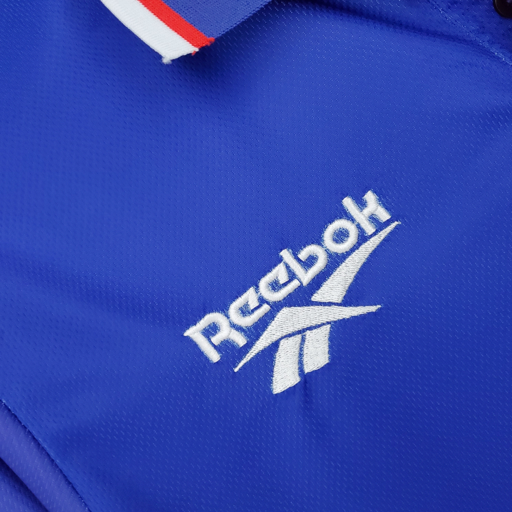 CAMISETA RETRO DE LOCALIDAD DE LA FIORENTINA 1995/96