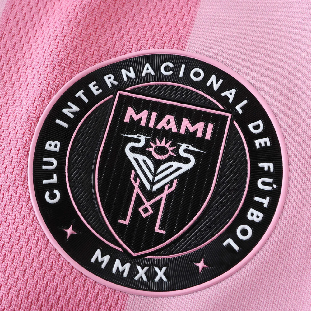 CAMISETA EDICIÓN ESPECIAL 'NEON SKYLINE' DEL INTER DE MIAMI 25/26