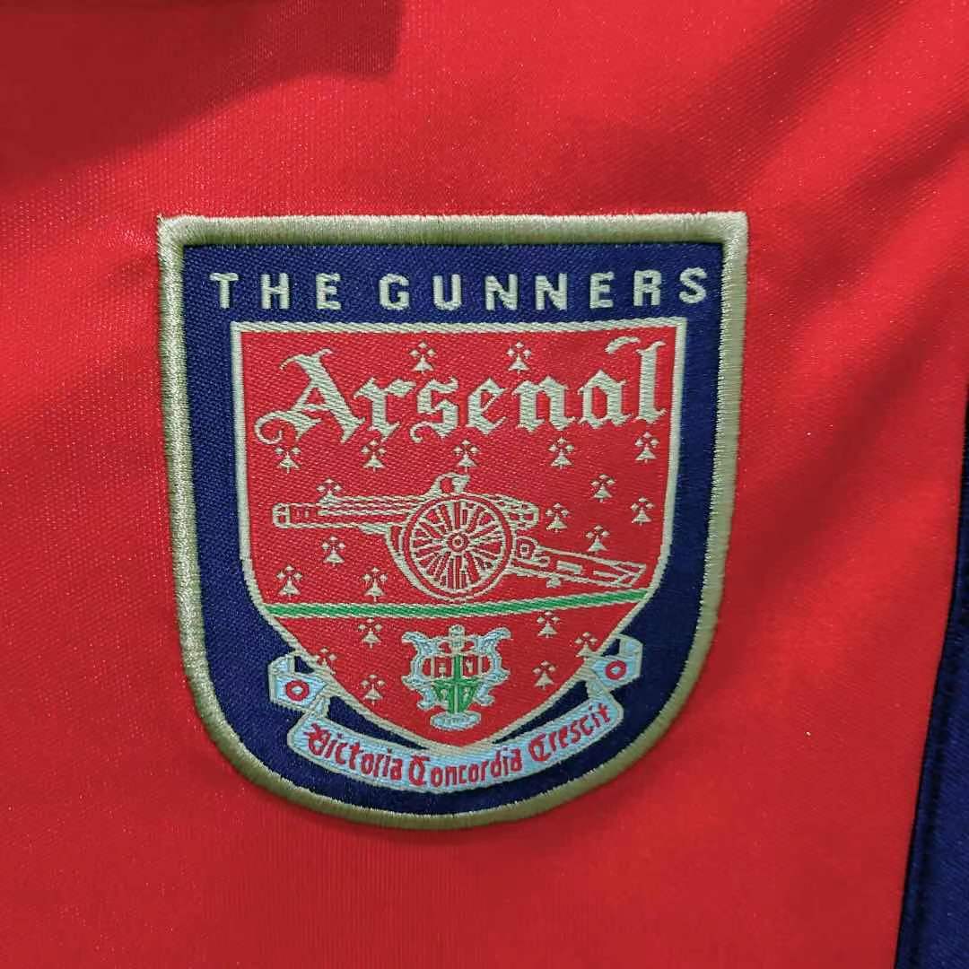 Camiseta de local del Arsenal - 1998-1999