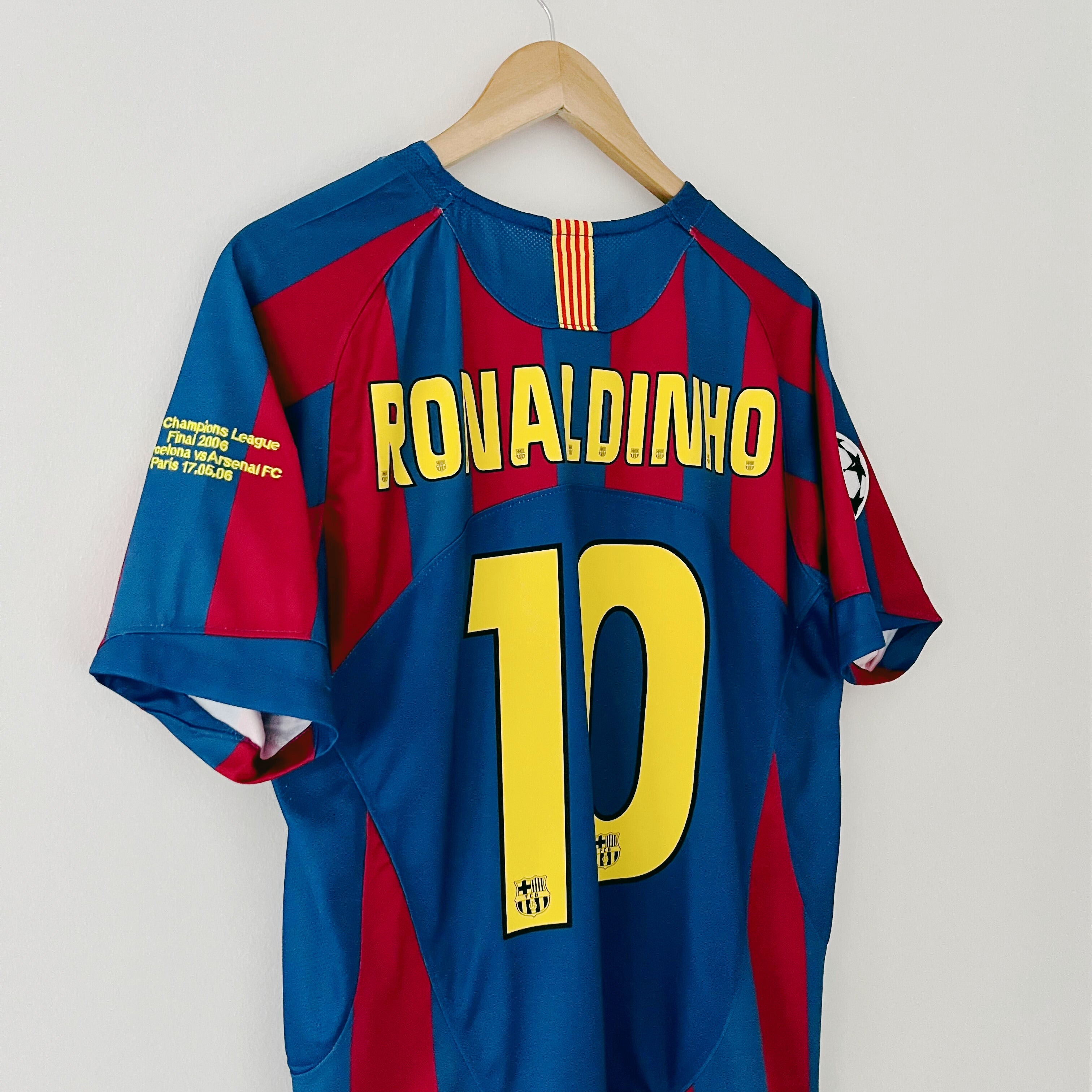 Camiseta retro del Barcelona Final de la Champions League 2006