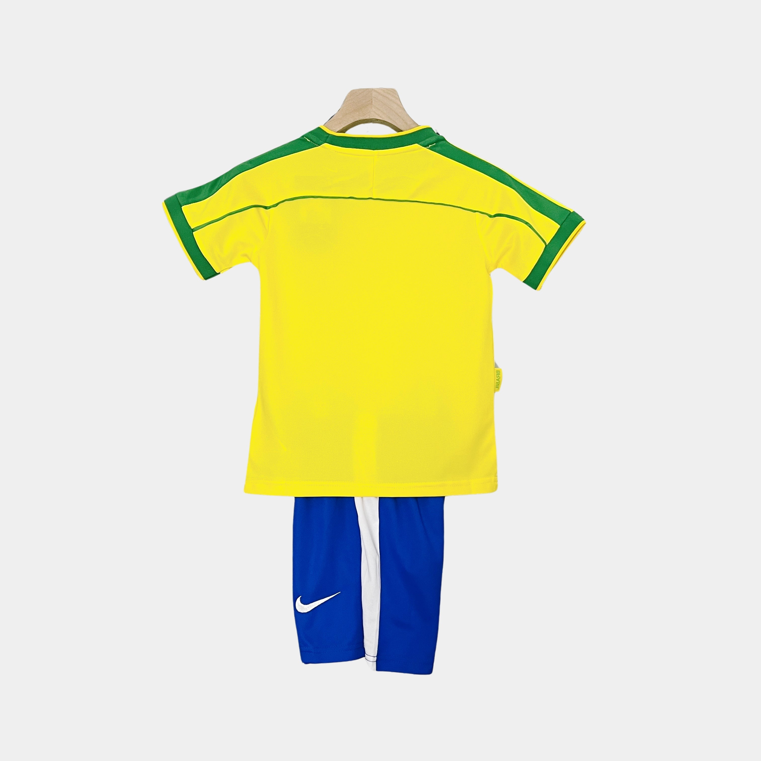 Kit retro de Brasil para niños, Copa Mundial 1998, local