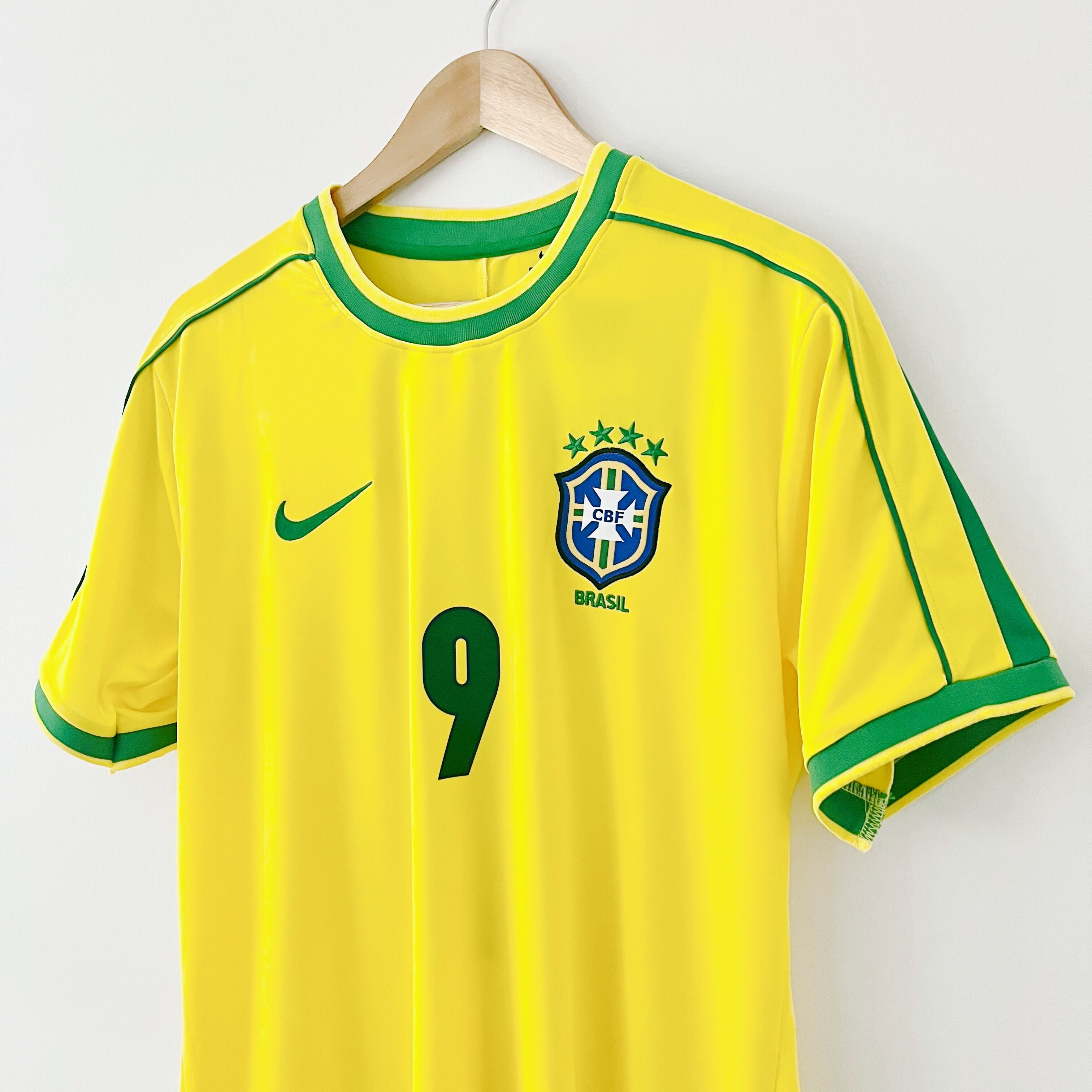 Camiseta retro de Brasil Copa del Mundo 1998 Local