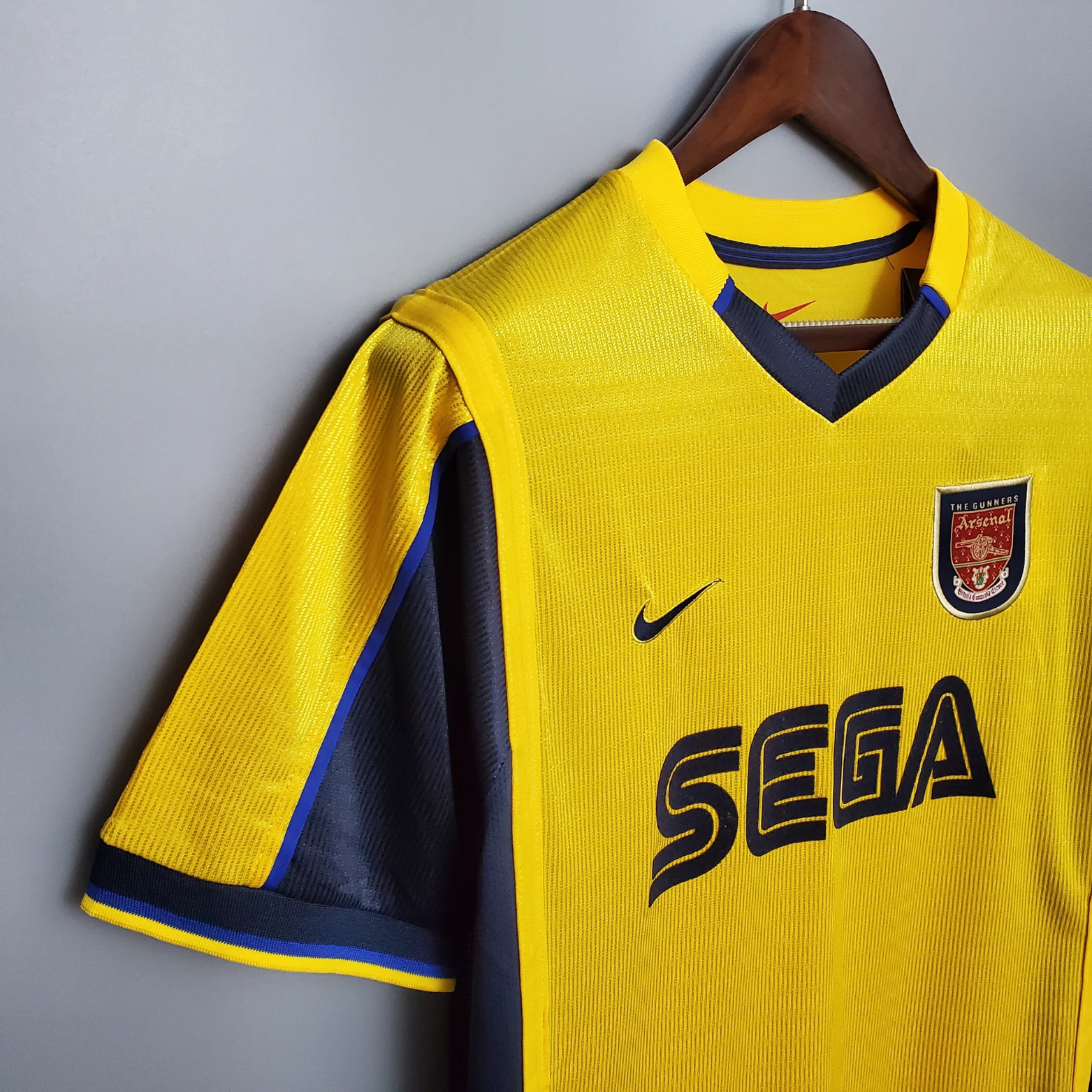 Camiseta de visitante del Arsenal 1999/00
