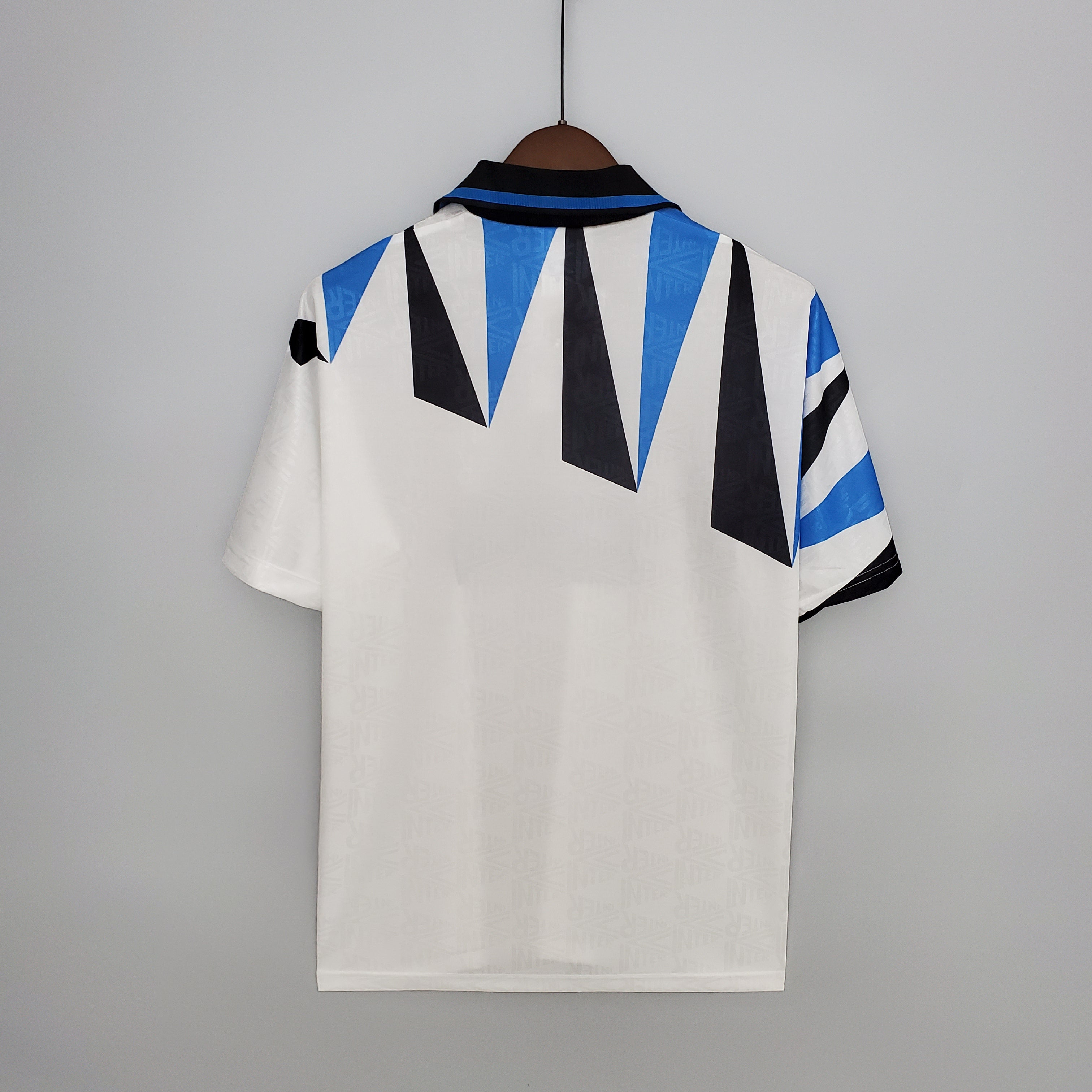 Camiseta retro de visitante del Inter de Milán 1992/93