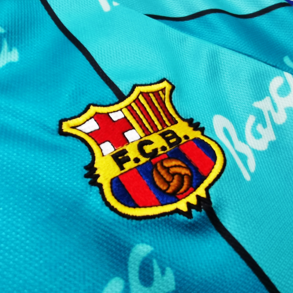 RETRO BARCELONA 'RONALDO 9' LEGENDS UITSHIRT 1995/97
