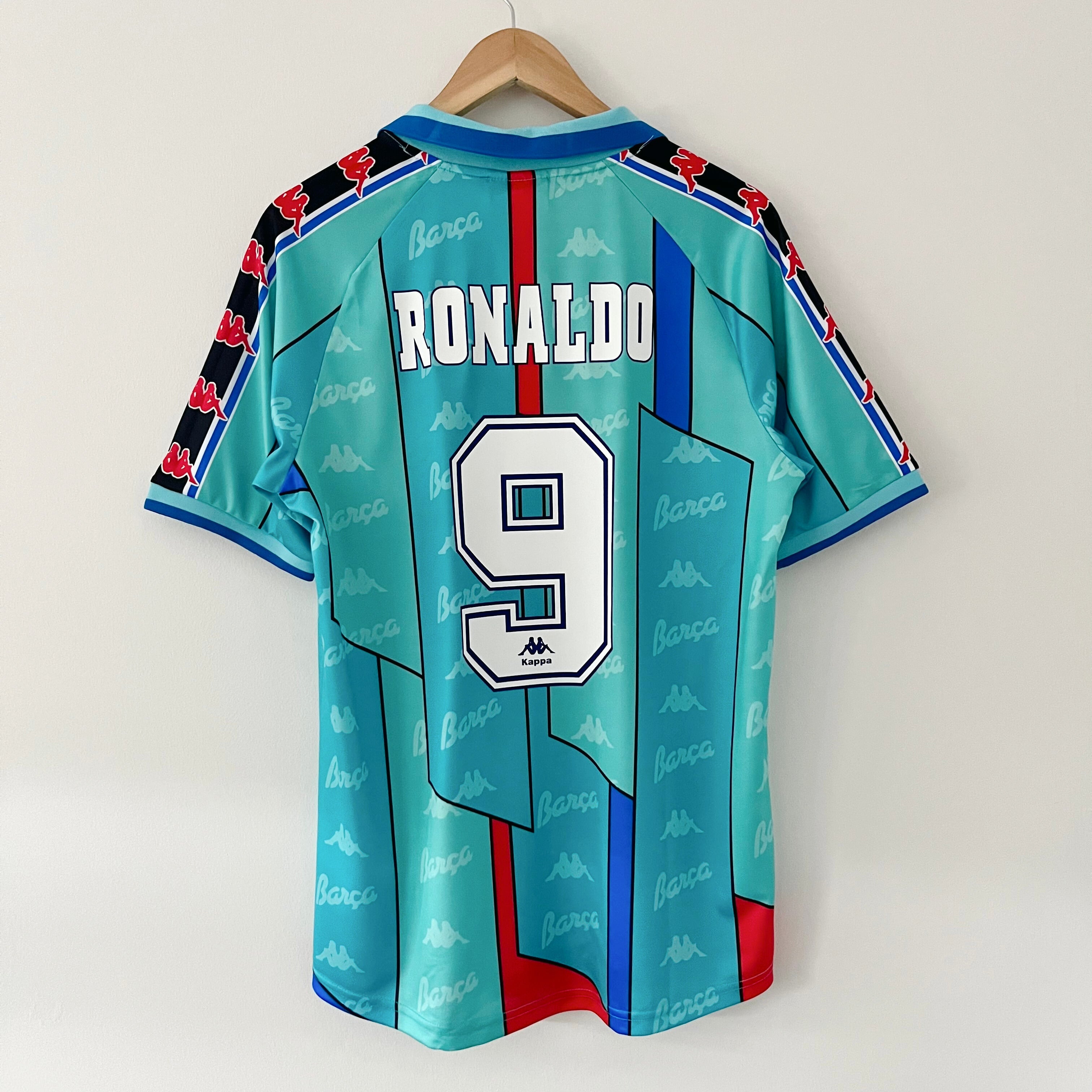 Camiseta retro del Barcelona 1996-97 de visitante