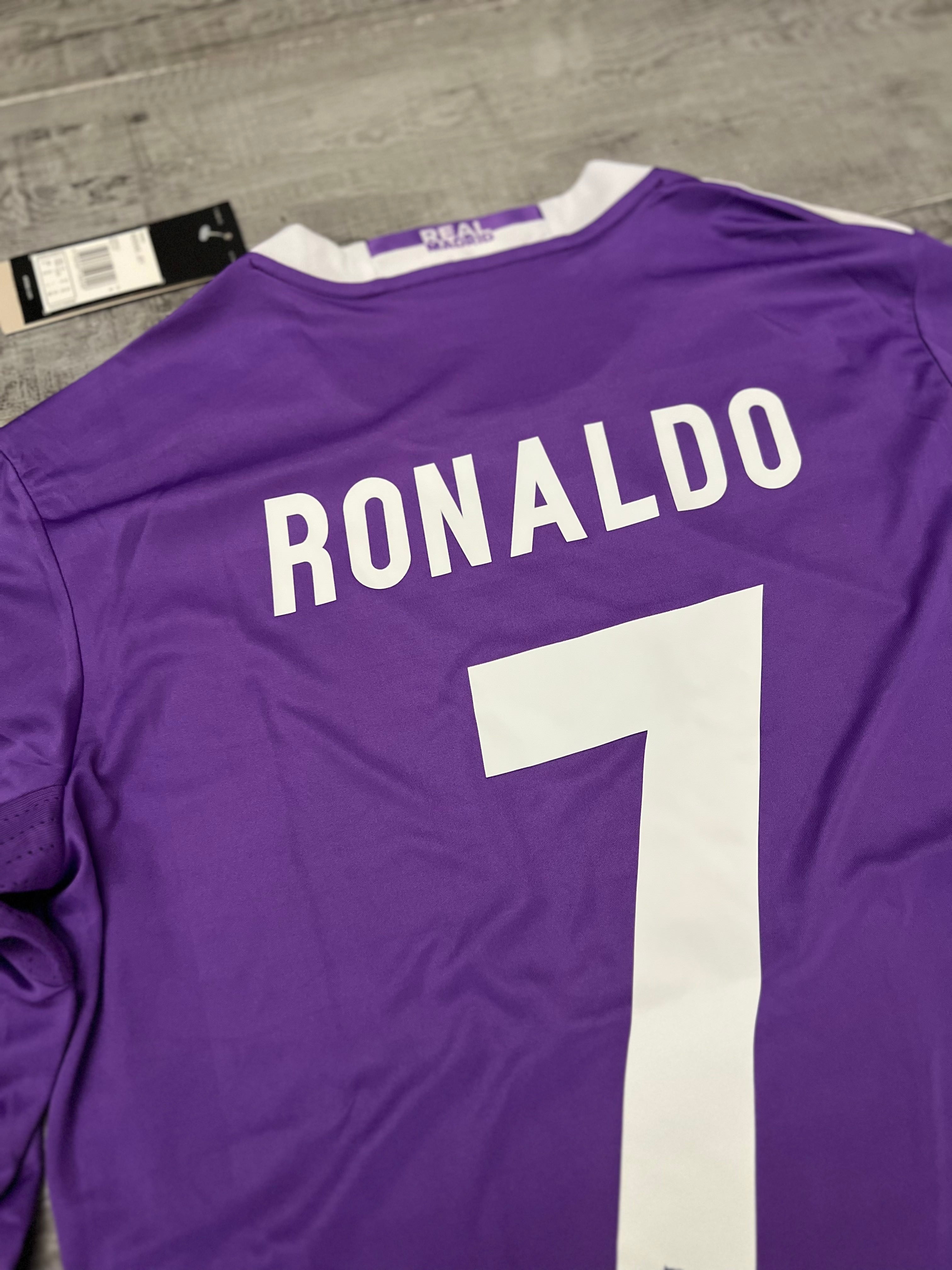 2016-17 - Real Madrid Uitshirt met Lange Mouwen Retro