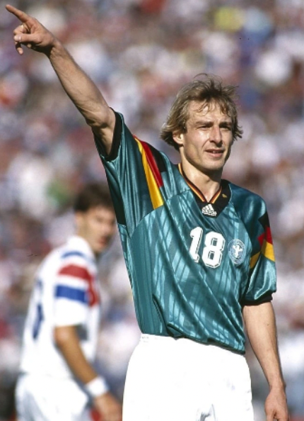 Duitsland uit retro-tenue 1992